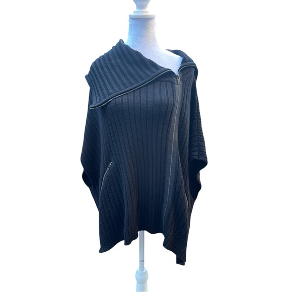 Forever New Black Ribbed Knit Poncho Cape Sweater Wrap Zip Women’s M - Picture 1 of 7